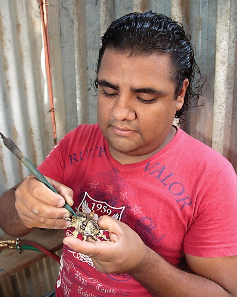 Nizie Lozano Baldomero