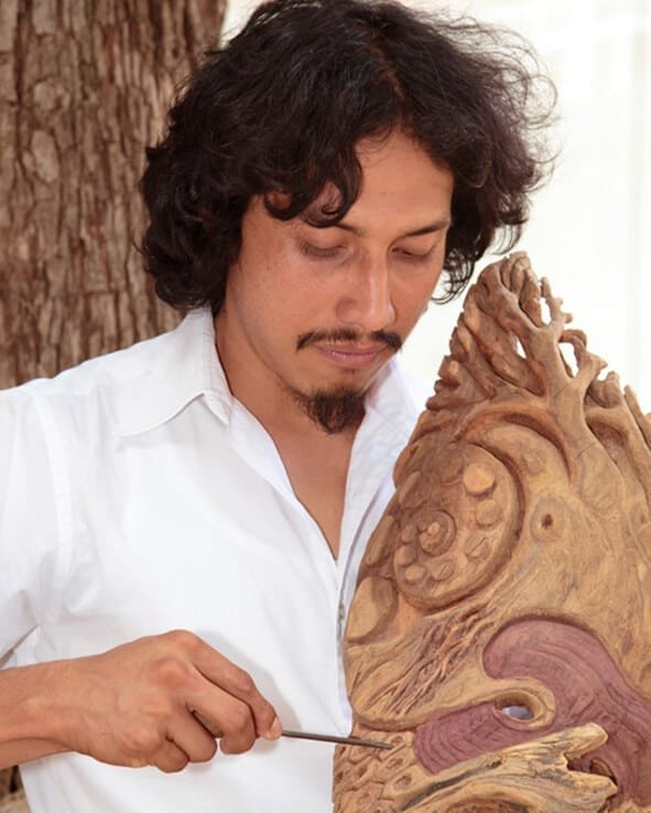 Víctor Javier Bustamante Herrera